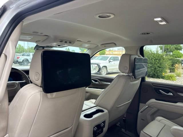 Used 2023 GMC Yukon XL Denali w/ Advanced Technology Package AWD/4WD image 14