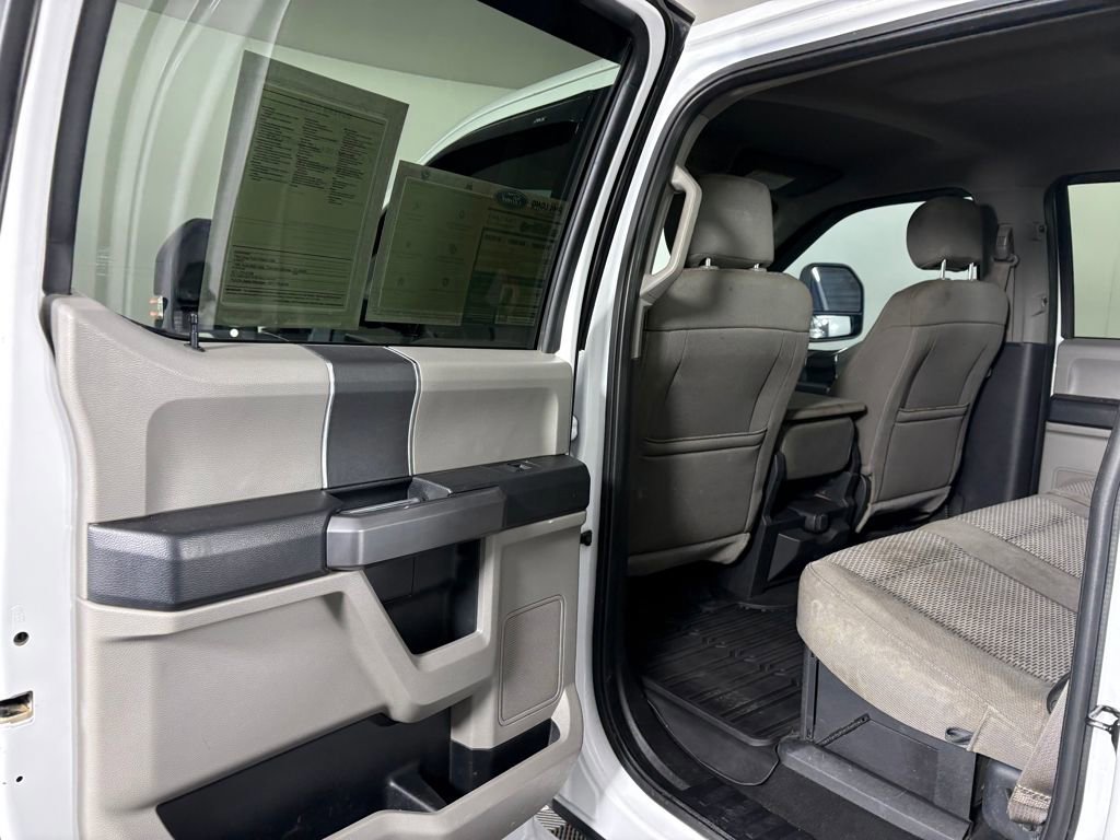 Certified 2019 Ford F250 XLT w/ Snow Plow Prep Package image 27