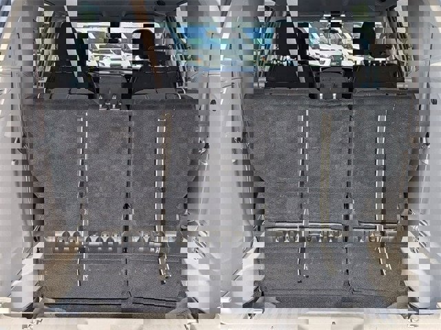 Used 2022 Chrysler Voyager LX image 28