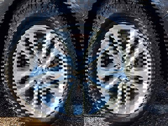 Used 2018 Chevrolet Malibu LT image 26