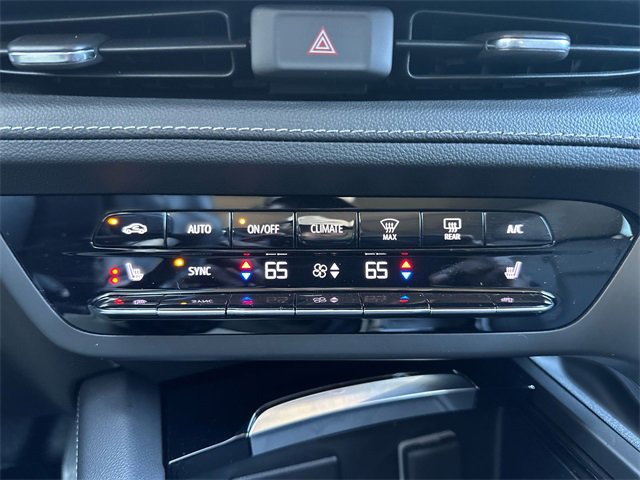 Used 2023 Buick Envision Essence image 19