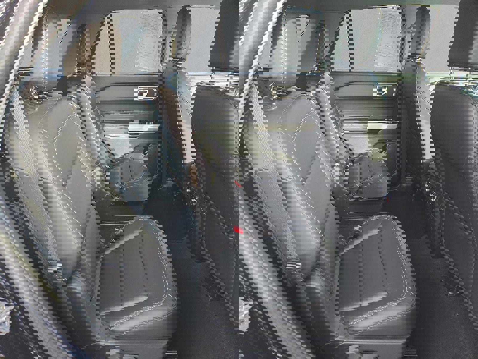 Certified 2022 Ford Explorer XLT w/ Equipment Group 202A image 24