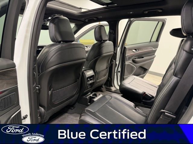 Used 2024 Jeep Grand Cherokee L Overland image 16