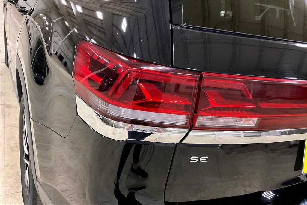 Used 2025 Volkswagen Atlas SE AWD/4WD image 28