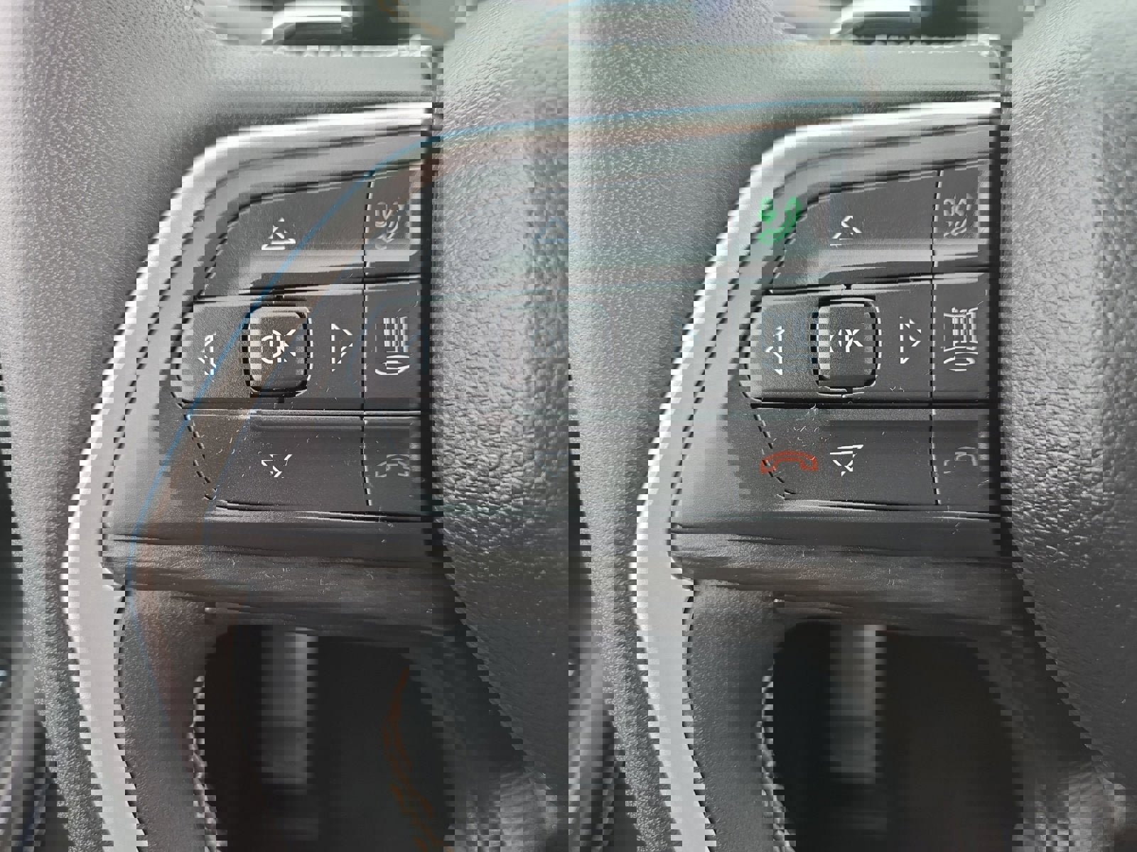 Used 2023 Jeep Grand Cherokee L Laredo image 14