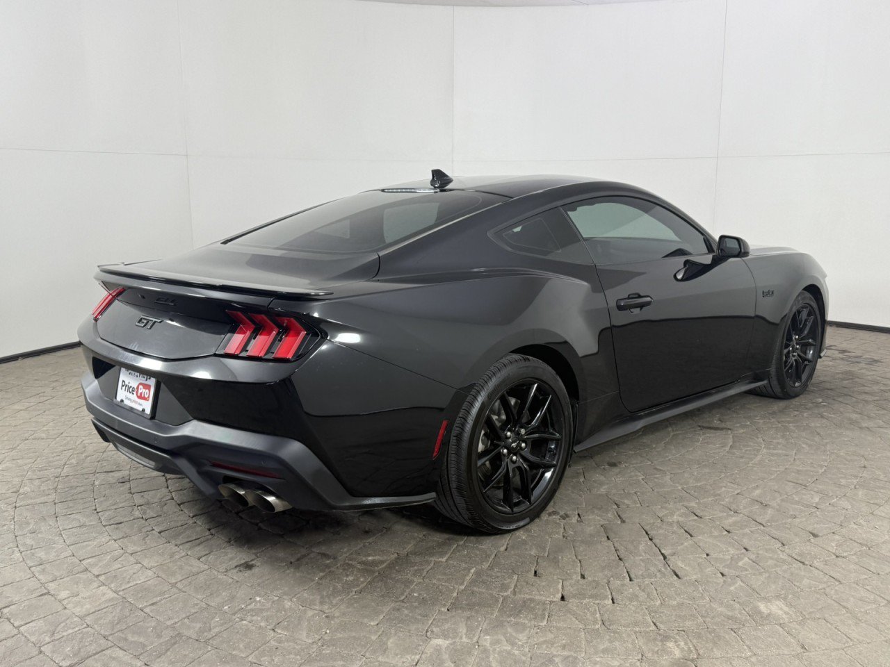 Certified 2024 Ford Mustang GT RWD image 9