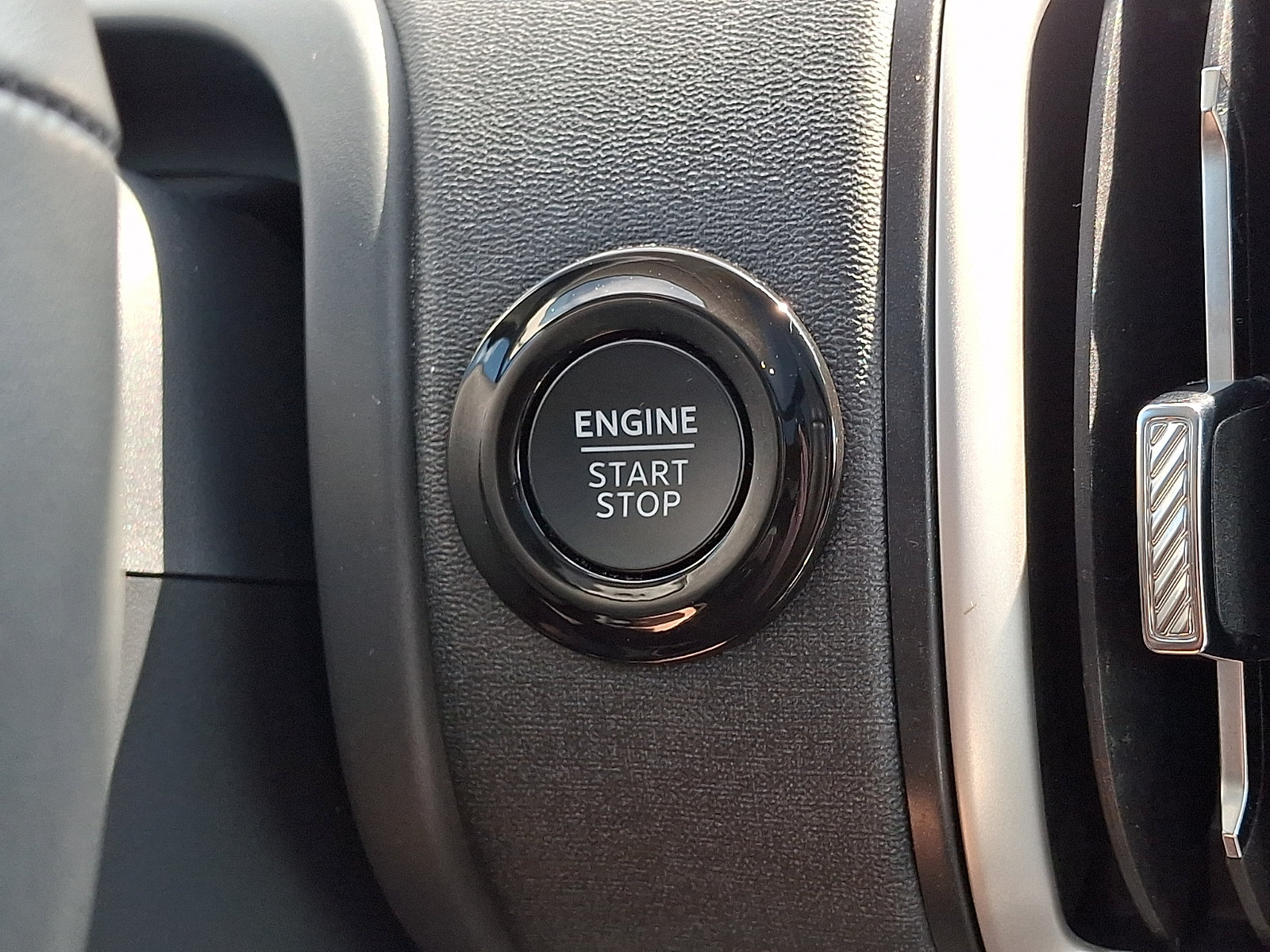 Certified 2025 Ford Expedition Max Active AWD/4WD image 26