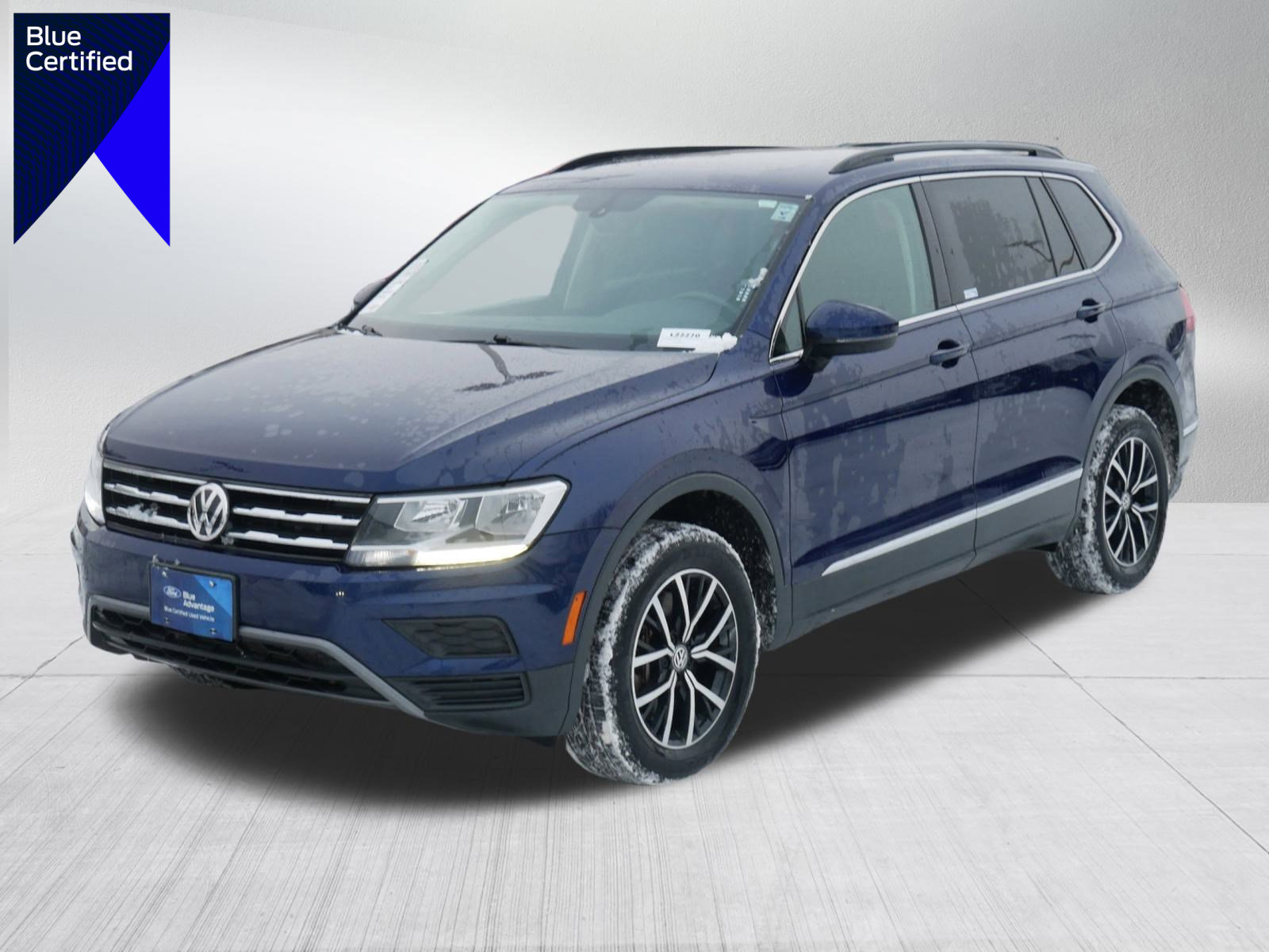 Used 2021 Volkswagen Tiguan SE w/ Panoramic Sunroof Package image 1