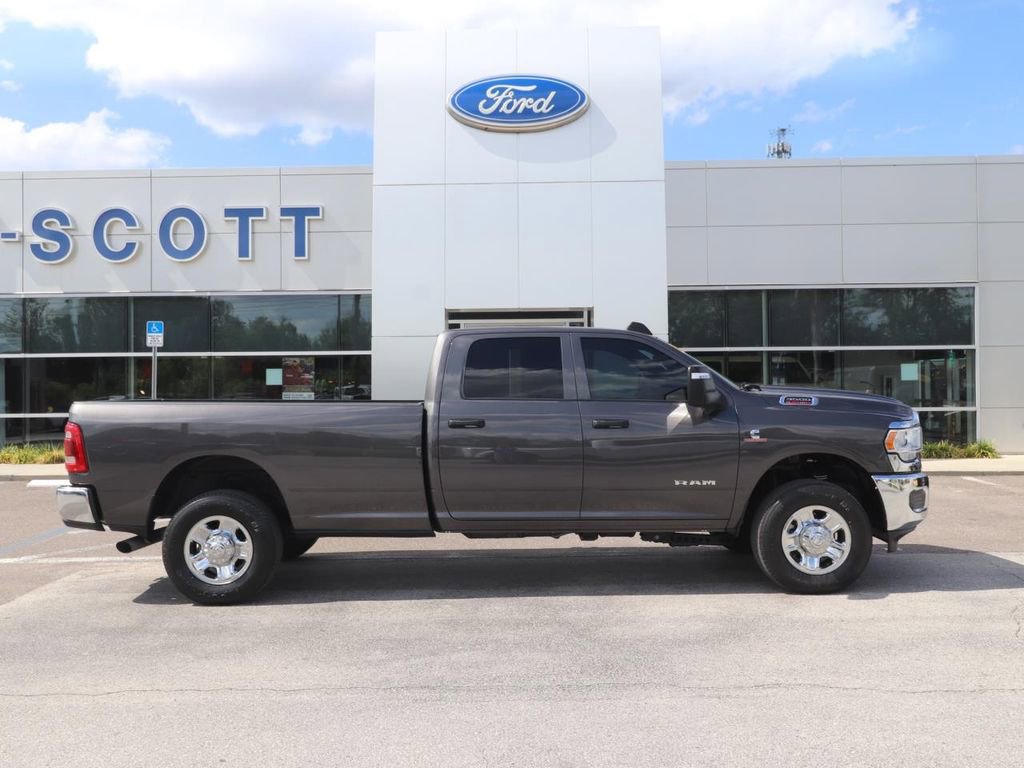 Used 2024 RAM 3500 Tradesman w/ Safety Group AWD/4WD image 17