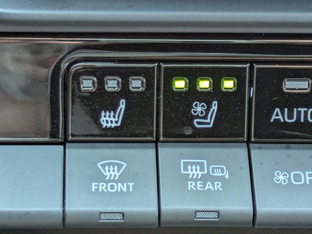 Used 2025 Toyota Crown Signia w/ Advanced Technology Package AWD/4WD image 23