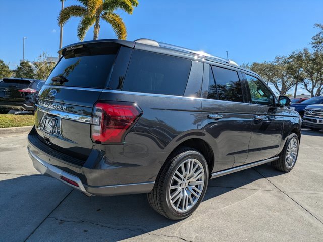 Certified 2023 Ford Expedition Limited image 4