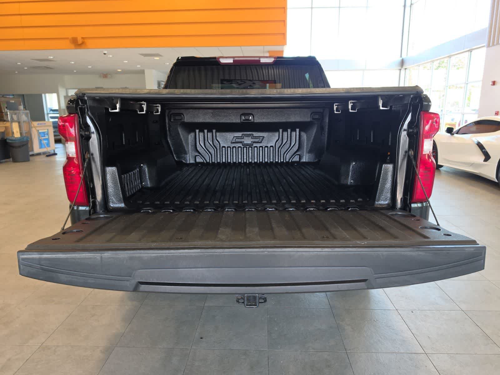 Used 2021 Chevrolet Silverado 1500 LT w/ LPO, Liner Protection Package AWD/4WD image 31