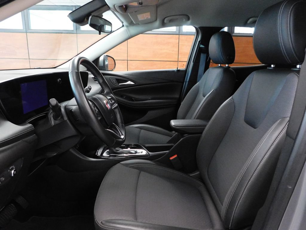 Used 2025 Buick Encore GX Preferred FWD image 17