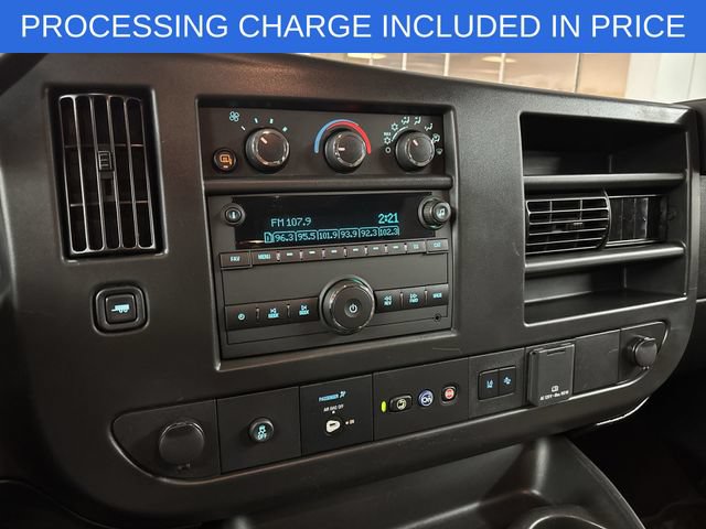 Used 2025 Chevrolet Express 3500 LT w/ LT Preferred Equipment Group RWD image 7