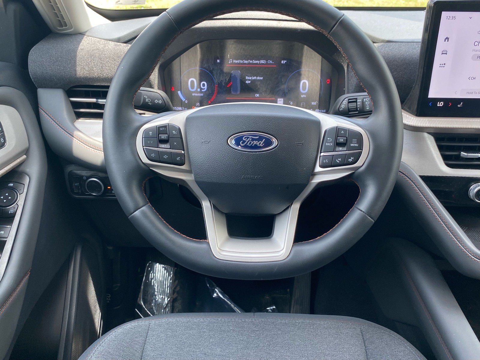 Certified 2025 Ford Explorer Active RWD image 5