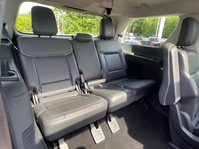 Certified 2025 Ford Expedition Active AWD/4WD image 43