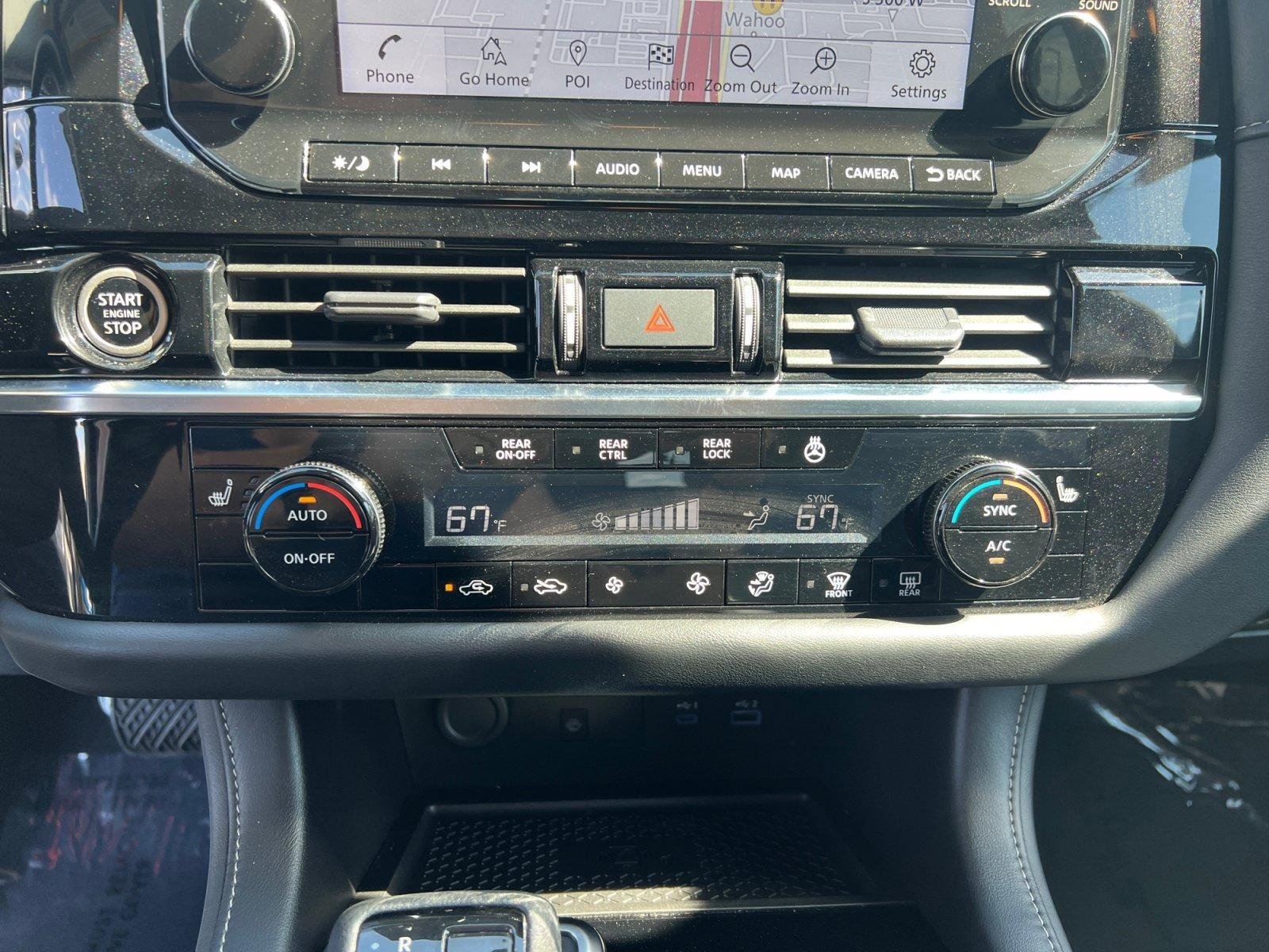 Used 2023 Nissan Pathfinder SL AWD/4WD image 20