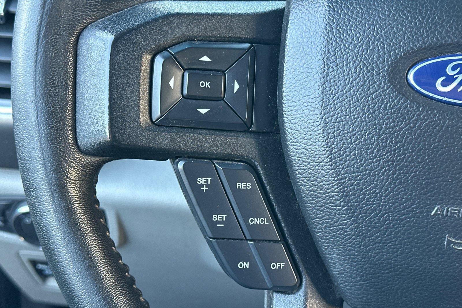 Certified 2018 Ford F150 XLT w/ Equipment Group 302A Luxury image 23