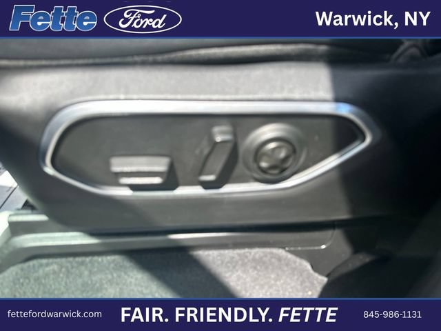 Used 2024 Jeep Wagoneer Series II w/ Flexible Seating Group AWD/4WD image 18