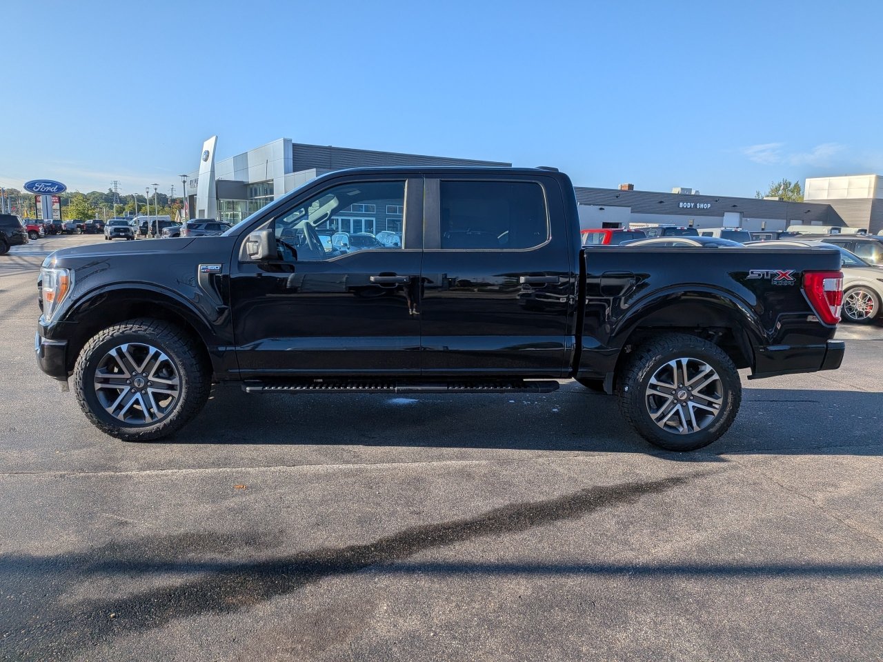 Certified 2022 Ford F150 XL w/ STX Appearance Package AWD/4WD image 7