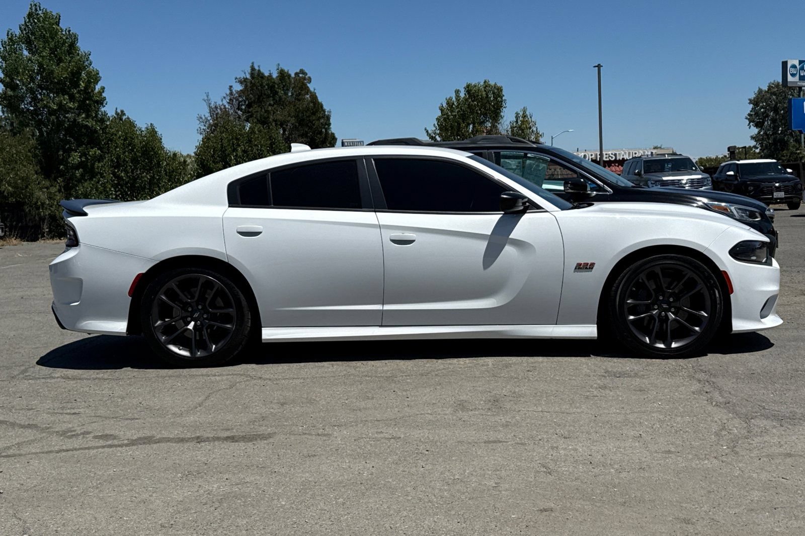 Used 2023 Dodge Charger Scat Pack w/ Navigation & Travel Group RWD image 3