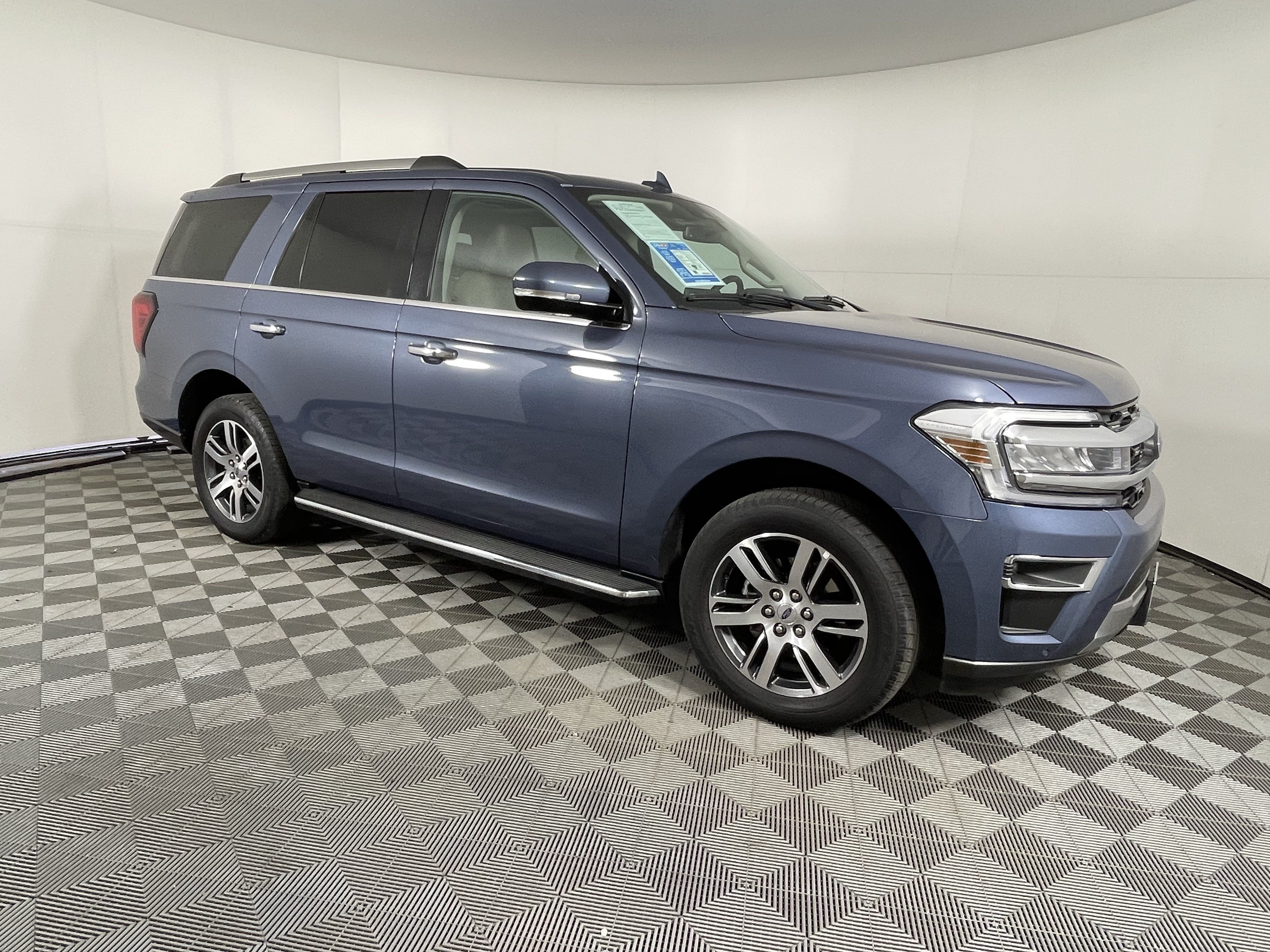 Certified 2023 Ford Expedition Limited AWD/4WD image 7