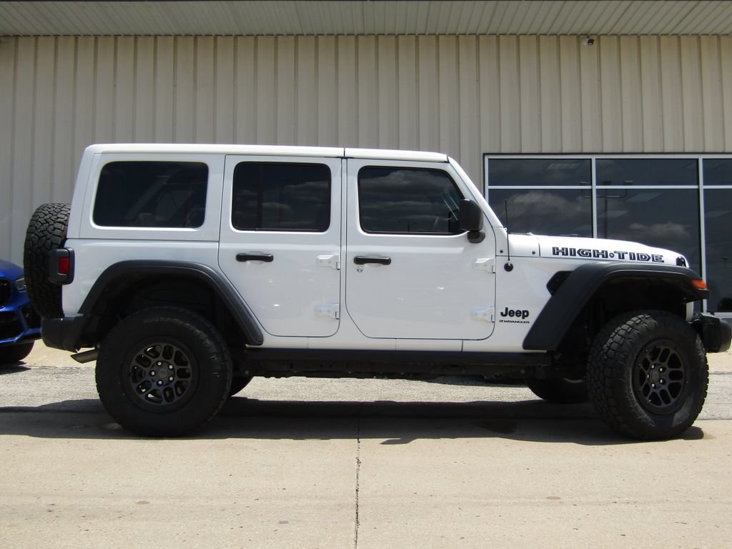 Used 2023 Jeep Wrangler Unlimited Sport AWD/4WD image 2