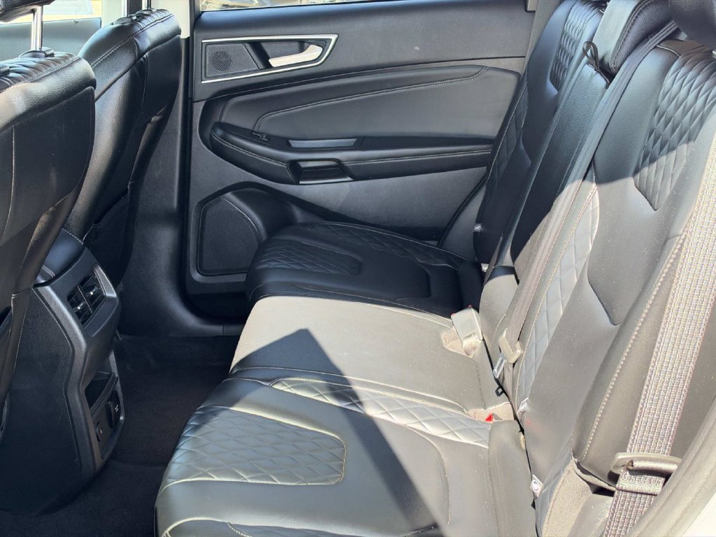 Certified 2024 Ford Edge Titanium AWD/4WD image 18