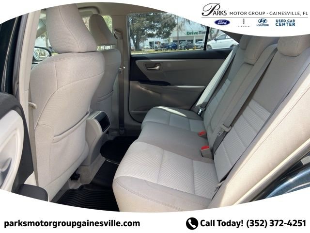 Used 2017 Toyota Camry LE image 11