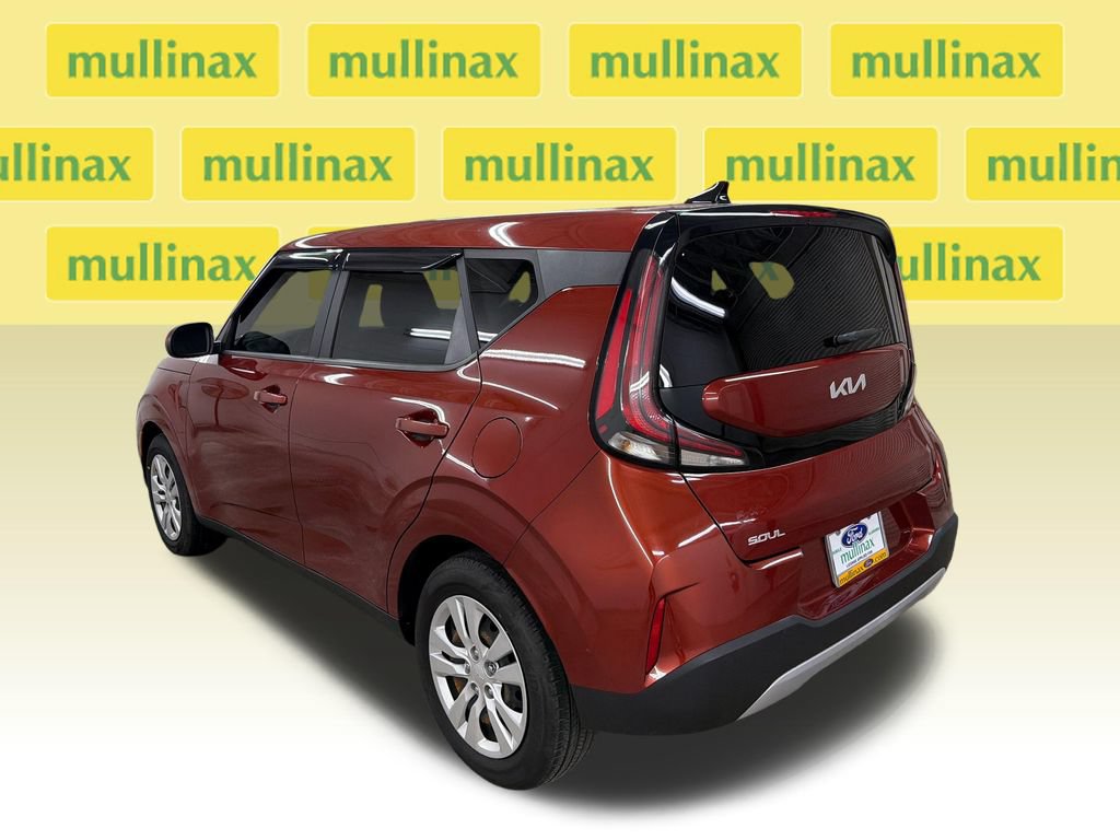 Used 2023 Kia Soul LX FWD image 10