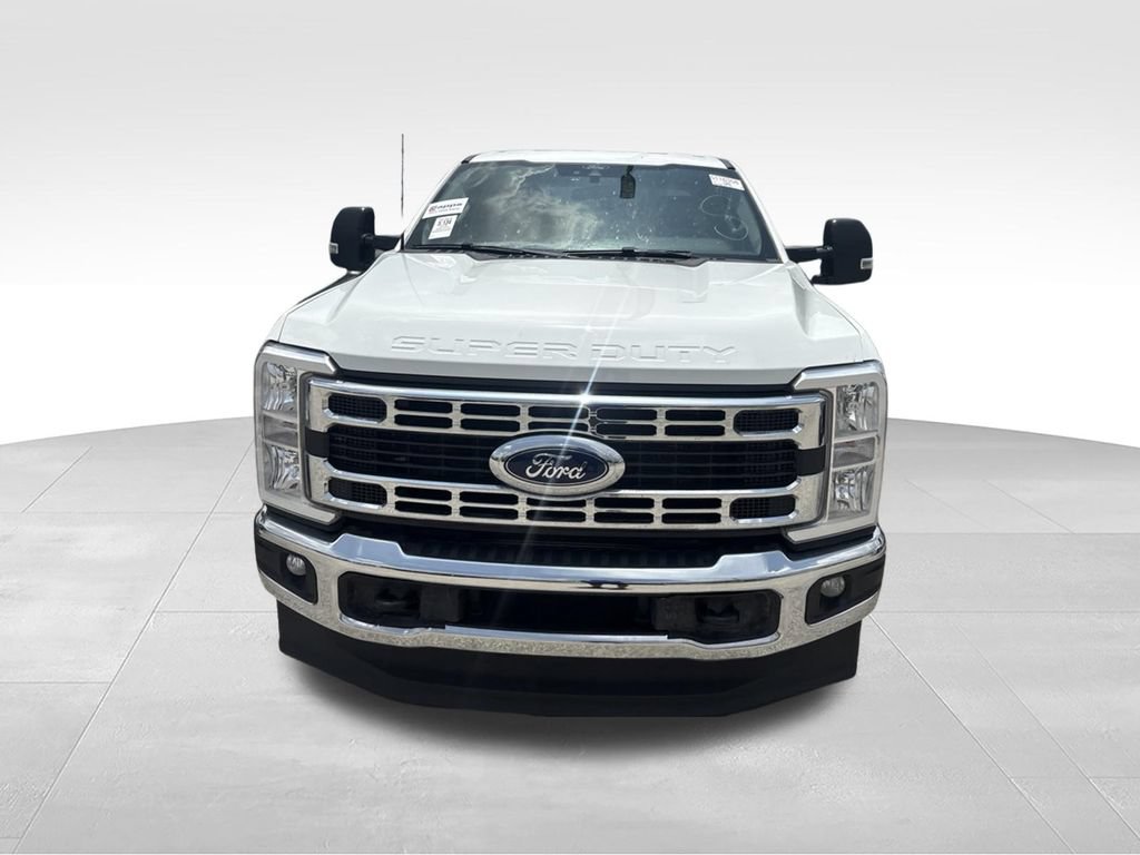Certified 2025 Ford F250 XLT w/ FX4 Off-Road Package AWD/4WD image 2