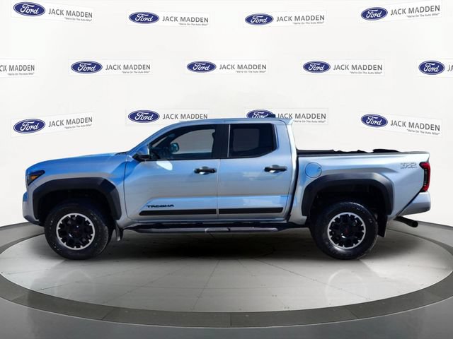 Used 2024 Toyota Tacoma TRD Off-Road AWD/4WD image 2