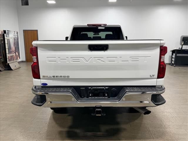 Used 2024 Chevrolet Silverado 3500 LT w/ Safety Package AWD/4WD image 5