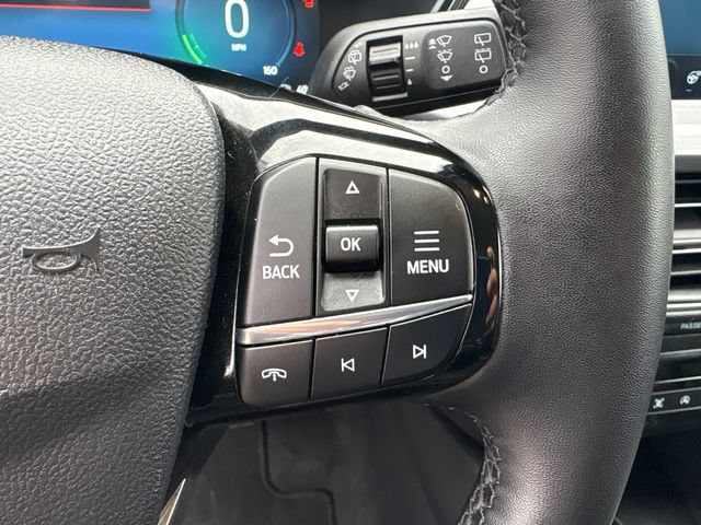 Certified 2025 Ford Escape Platinum AWD/4WD image 25
