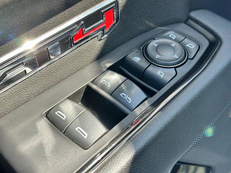 Used 2023 GMC Sierra 1500 AT4 w/ AT4 Premium Package AWD/4WD image 17