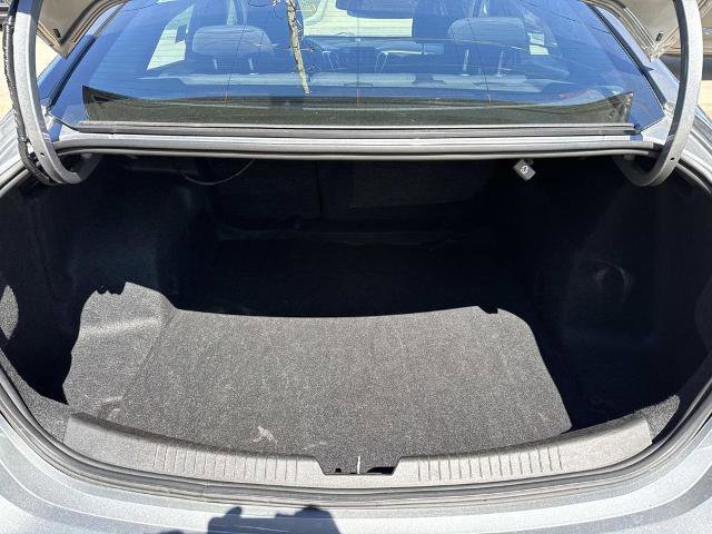 Used 2023 Chevrolet Malibu LT image 11