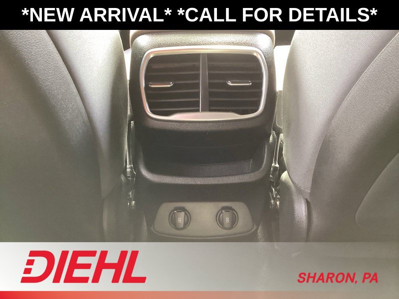 Used 2020 Hyundai Santa Fe SEL FWD image 16