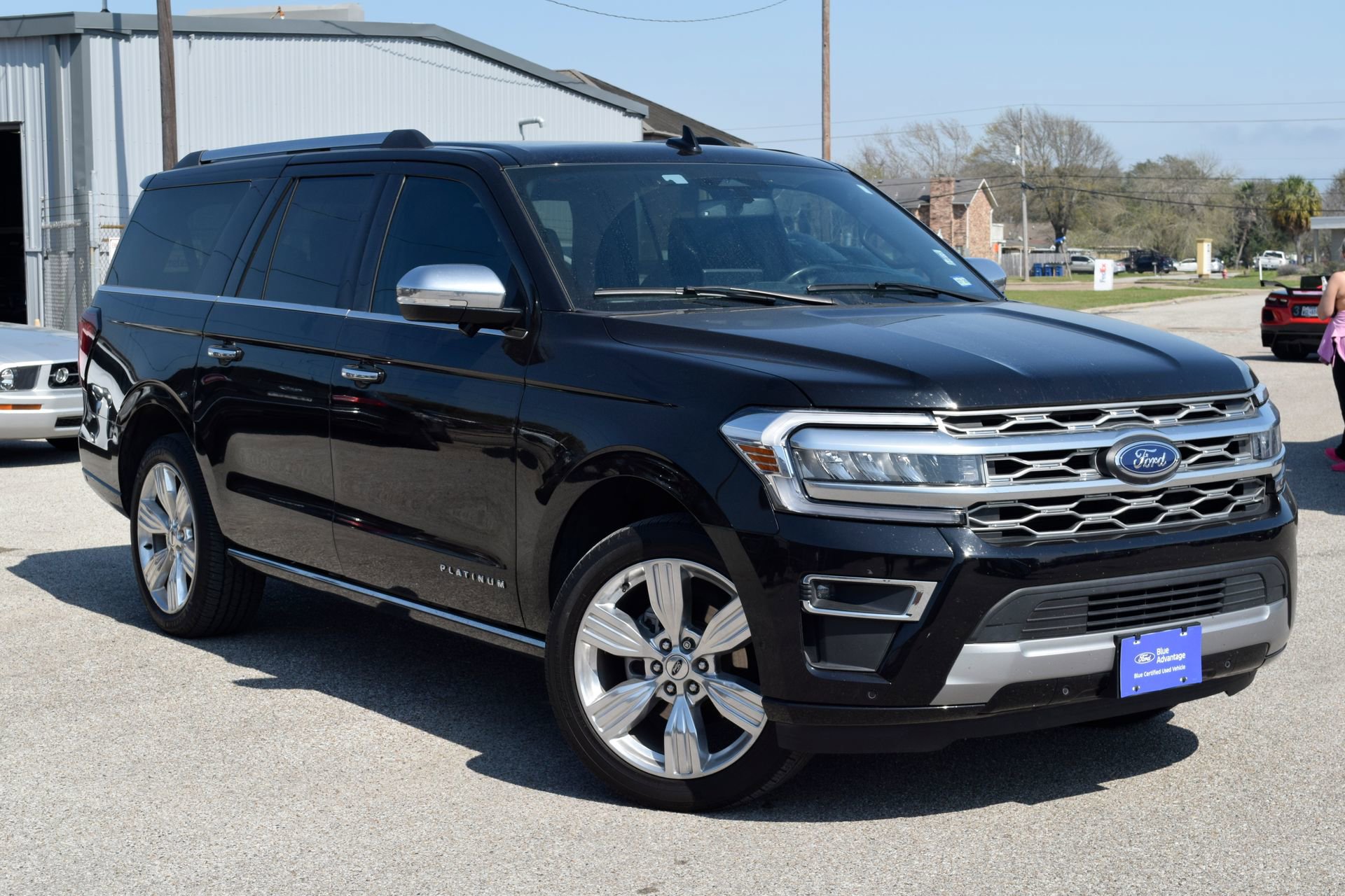 Certified 2024 Ford Expedition Max Platinum image 3