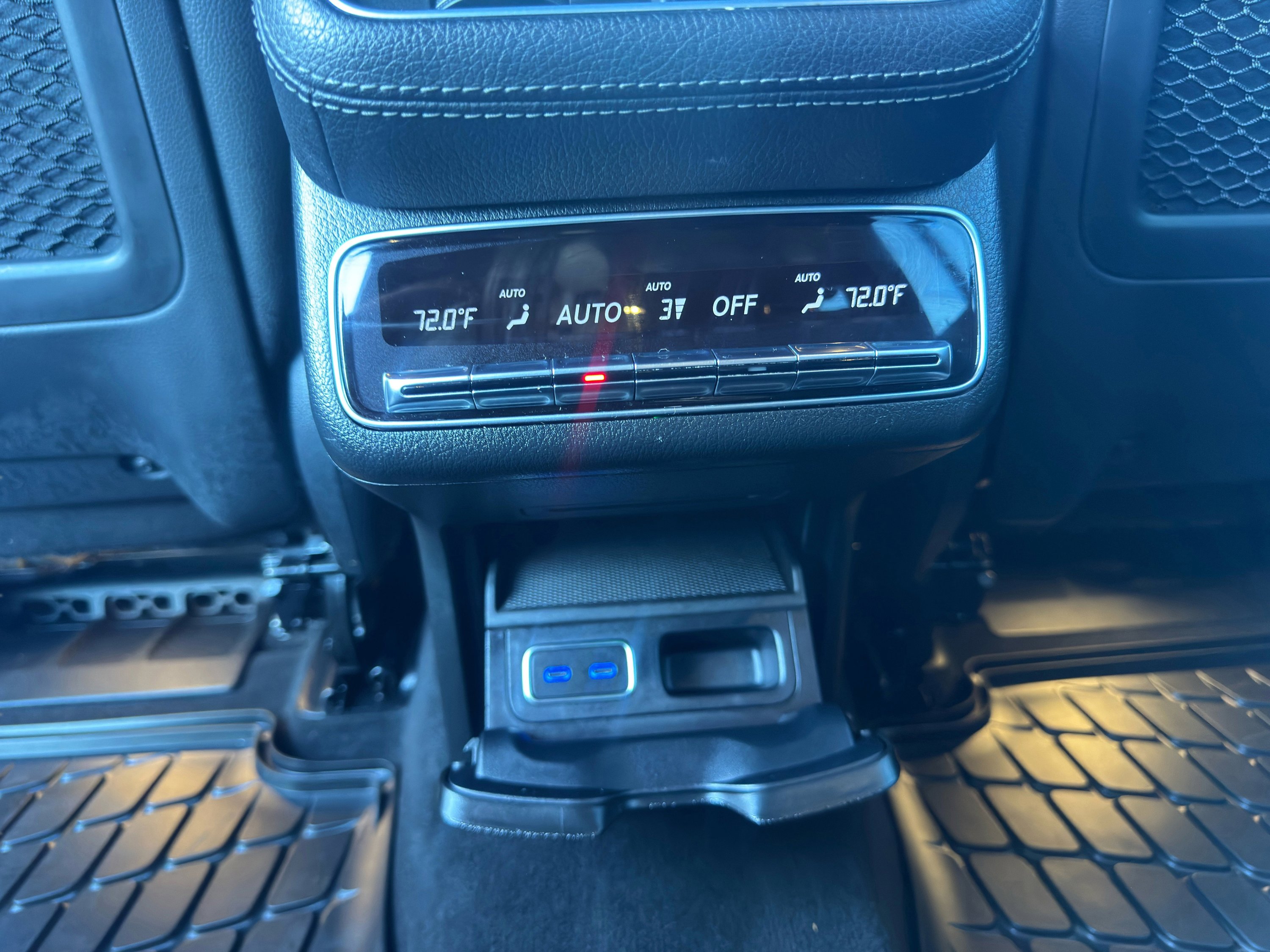 Used 2024 Mercedes-Benz GLS 450 4MATIC image 15