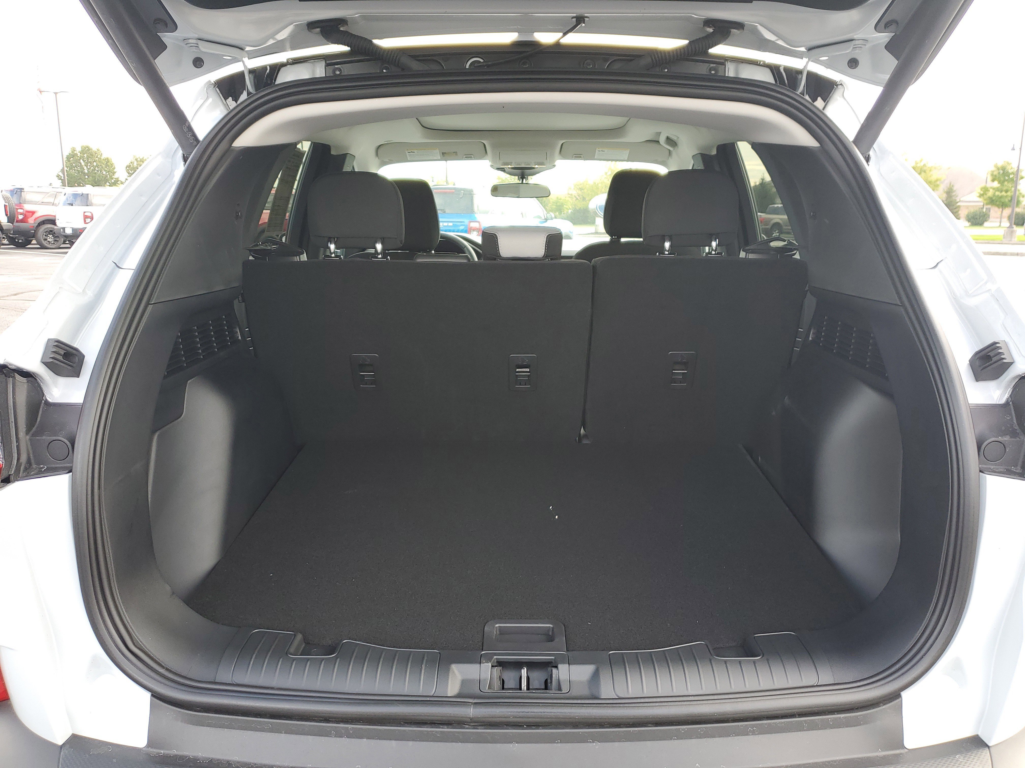 Certified 2026 Ford Escape Active w/ Cold Weather Package image 7