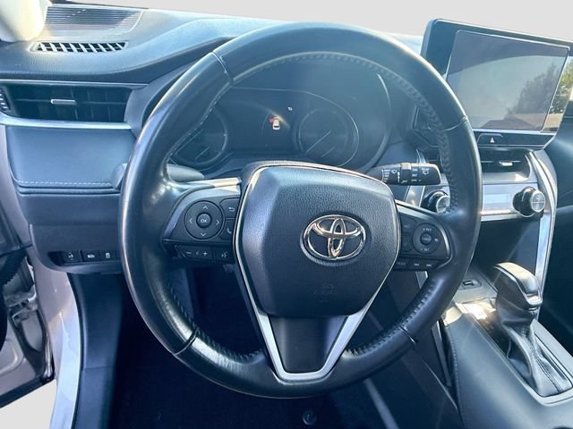 Used 2023 Toyota Venza LE AWD/4WD image 12