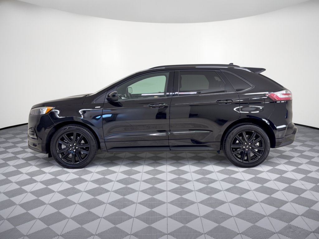 Certified 2023 Ford Edge ST-Line AWD/4WD image 2