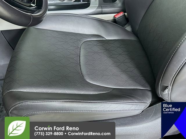 Used 2024 Kia Carnival LX FWD image 21