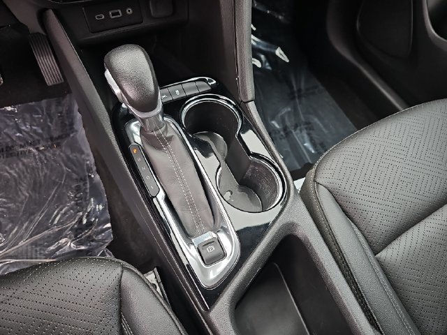 Used 2023 Buick Encore GX Essence w/ Experience Buick Package FWD image 28