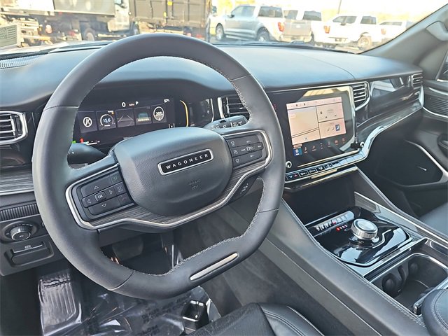 Used 2022 Jeep Wagoneer Series III w/ Flexible Seating Group image 17