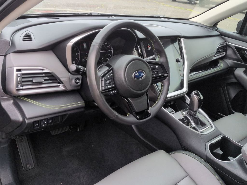Used 2025 Subaru Outback Onyx Edition AWD/4WD image 12