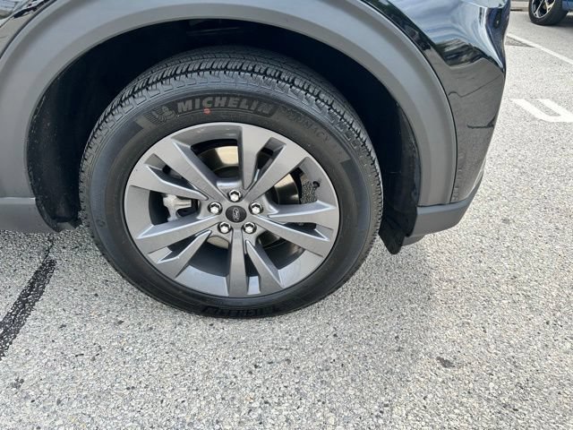 Certified 2025 Ford Explorer Active w/ Active Comfort Package AWD/4WD image 72