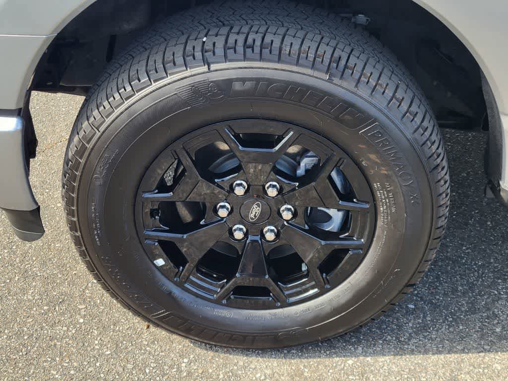 Certified 2025 Ford F150 Lightning XLT AWD/4WD image 9