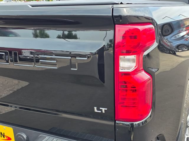 Used 2024 Chevrolet Silverado 1500 LT AWD/4WD image 11