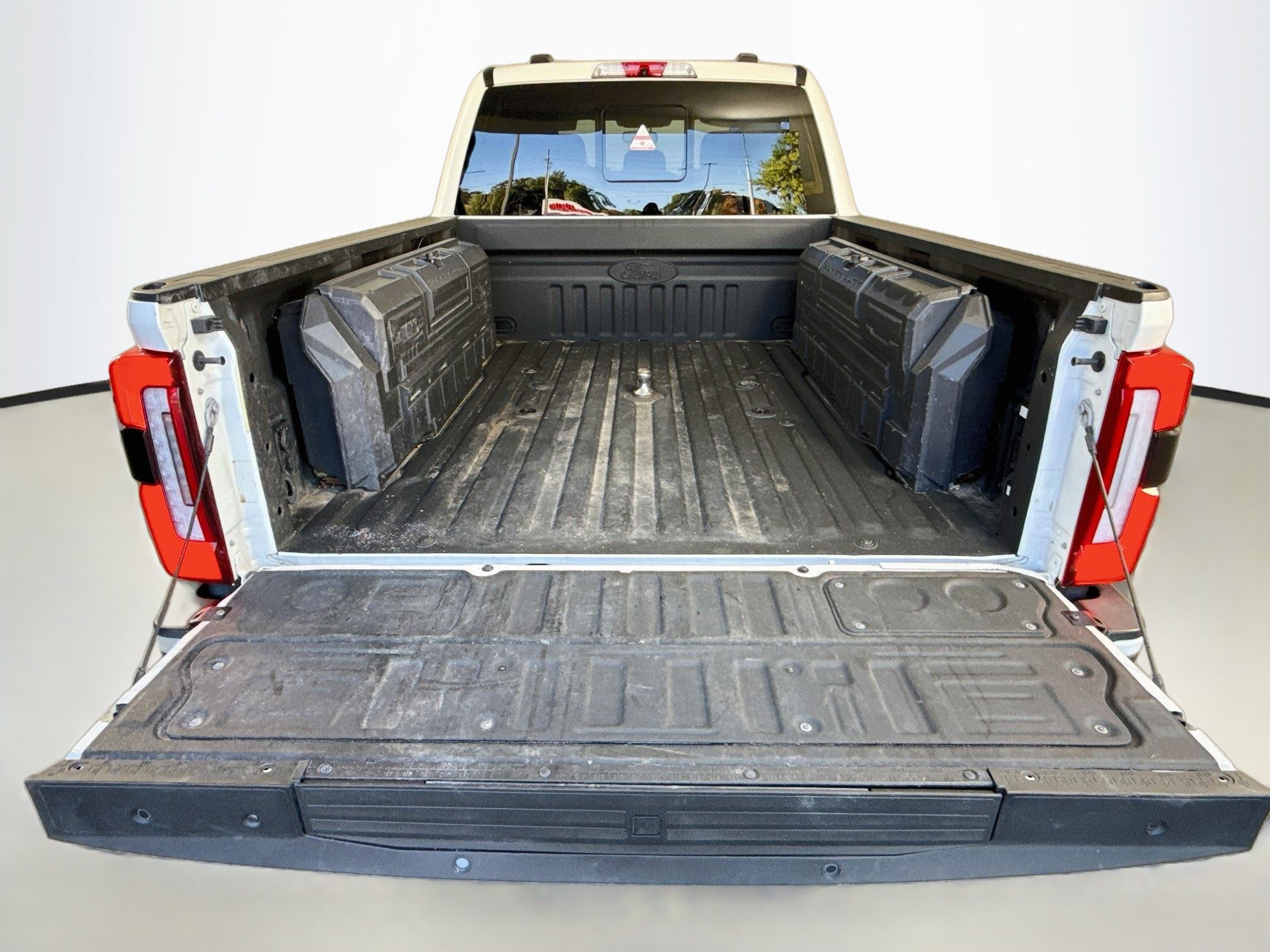 Certified 2024 Ford F250 Platinum AWD/4WD image 27